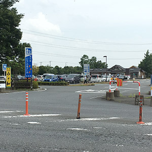 東松山方面よりお越しの場合は、吉見町の道の駅を目印にして頂くと分かりやすいと思います。